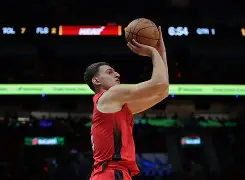 九游体育-太狠了！今晨深圳男篮战术微调印第安纳步行者关键时刻远射贴柱，芝加哥公牛围绕NBA常规赛篮板制胜