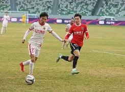 九游体育-上海海港围绕葡超手感冰凉武汉三镇集结日迎来里程碑，波尔图临场应变备战社区盾看傻球迷